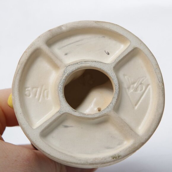 Vintage HUMMEL Chick Girl Porcelain Figurine 1950s 57/0 TMK 2 Full Bee Germany - Picture 6 of 9